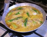 グリーンアスパラと新玉ねぎの卵とじ丼♪作り方5写真