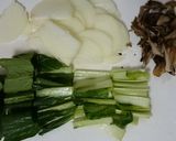 コク旨！小松菜と舞茸の溶き玉中華スープ♪作り方1写真