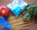 トマト・モッツアレラ・ルッコラのパスタ作り方1写真