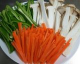 沙茶醤エリンギ白滝炒め(o^O^o)作り方2写真