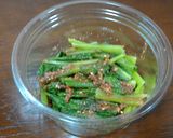 お弁当の隙間に♪ 蕪の葉の胡麻和え作り方2写真