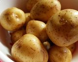 簡単うまうま！新じゃがコロコロ甘辛揚げ煮作り方1写真