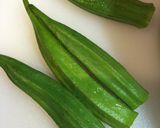 オクラとタコのわさび醤油かけ作り方1写真