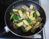 ヤングコーンとオクラと舞茸のバター醤油作り方5写真