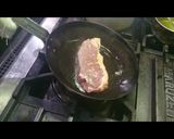 〈裏ワザ〉失敗しないステーキの焼き方。作り方4写真