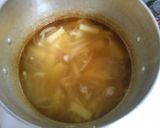 玉ねぎと　じゃが芋のバターコンソメスープ作り方5写真