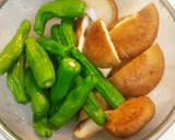 ♡ししとうとしいたけの炒め煮♡作り方1写真