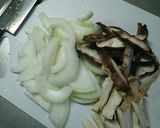 ぱぱっと副菜☆きのこと玉葱炒め作り方1写真