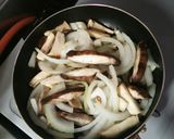 ぱぱっと副菜☆きのこと玉葱炒め作り方3写真