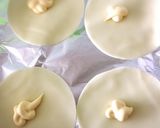 餃子の皮で簡単ピザ☆作り方1写真