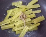 ふきのアンチョビ炒め。作り方2写真