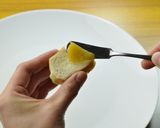 キラキラ綺麗　たくあんカナッペ作り方2写真