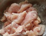 プルプル♪鶏胸肉のオクラ梅肉和え作り方1写真
