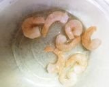 お弁当の隙間に★冷凍小エビのピック★作り方1写真