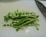 ★ココナッツオイルで＊大根葉のおかか煮＊作り方1写真