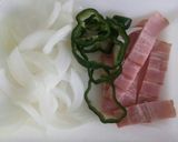 朝食に野菜とベーコン炒め作り方3写真