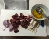 とら豆と鶏レバーのアヒージョ風作り方1写真