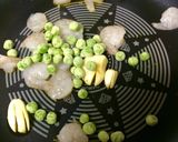 海老とジャガイモの粉チーズ炒め☆作り方4写真