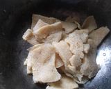おからこんにゃくとたまねぎのピリ辛炒め作り方1写真
