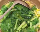 芯まで活用！小松菜ととうもろこしの中華風スープ作り方3写真
