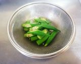 トマトとおくらのサラダ作り方3写真