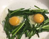 ニラの巣ごもり卵作り方3写真