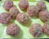 ☰中華風肉団子で、ニラともやしの炒め物☰作り方1写真