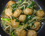 ☰中華風肉団子で、ニラともやしの炒め物☰作り方6写真