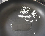 にんにくの芽とはんぺんの炒め物作り方3写真