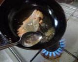 最速のサーモンのガーリックオイル焼き作り方9写真