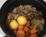 ☆ストウブで簡単無水肉じゃが☆作り方4写真
