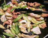 鶏皮とキャベツのスタミナ炒め作り方6写真