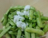 塩味を楽しむ蒸し枝豆作り方4写真