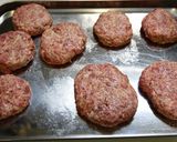 たっぷりカルシウム！牛豚魚のハンバーグ作り方1写真