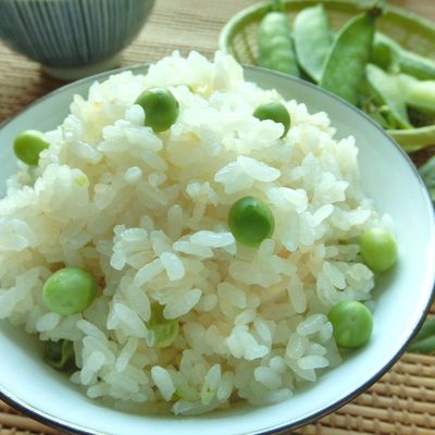 豆ごはん ～ さやも一緒に炊きこんで by ミッキーアン 【クックパッド