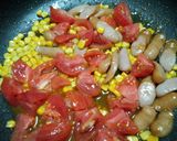 お手軽！！ トマトとウインナーの卵とじ丼作り方2写真