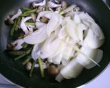 簡単！アスパラ　しめじの　クリームパスタ作り方5写真
