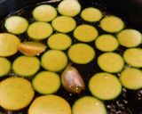 黄色と緑ズッキーニのカレー風味マリネ作り方2写真