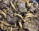 牛タンとシメジの味噌大葉炒め作り方5写真