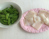 イカとさやえんどうの胡麻和え炒め作り方1写真