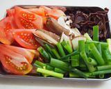 塩ラーメンでトマトたっぷり酸辣湯麺作り方1写真