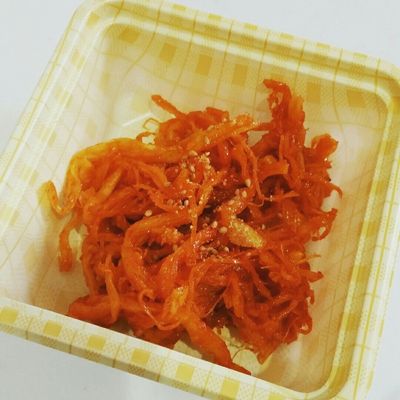 味に自信あり！手作りスルメキムチ一キロ お手軽価格で贈りやすい 味に自信あり 手作りスルメキムチ 一
