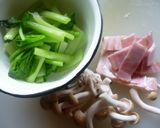 小松菜とベーコンのスパゲティー♪作り方1写真