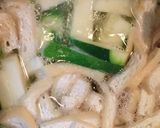 絶品！ズッキーニと油揚げの味噌汁作り方5写真