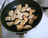 簡単！鶏むね肉の 胡麻油 めんつゆ焼き！作り方3写真