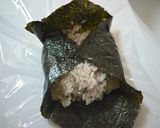 梅干しらすとバジルチーズおにぎらず作り方3写真