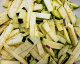 ひき肉と夏野菜の素麺☆ローズマリーの香り作り方1写真