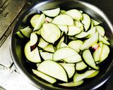 簡単☆ナスの胡麻味噌炒め作り方1写真