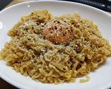 簡単カルボナーラ風?!釜玉チキンラーメン作り方6写真