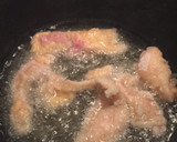 サクサク鶏皮と青梗菜の炒め物作り方2写真